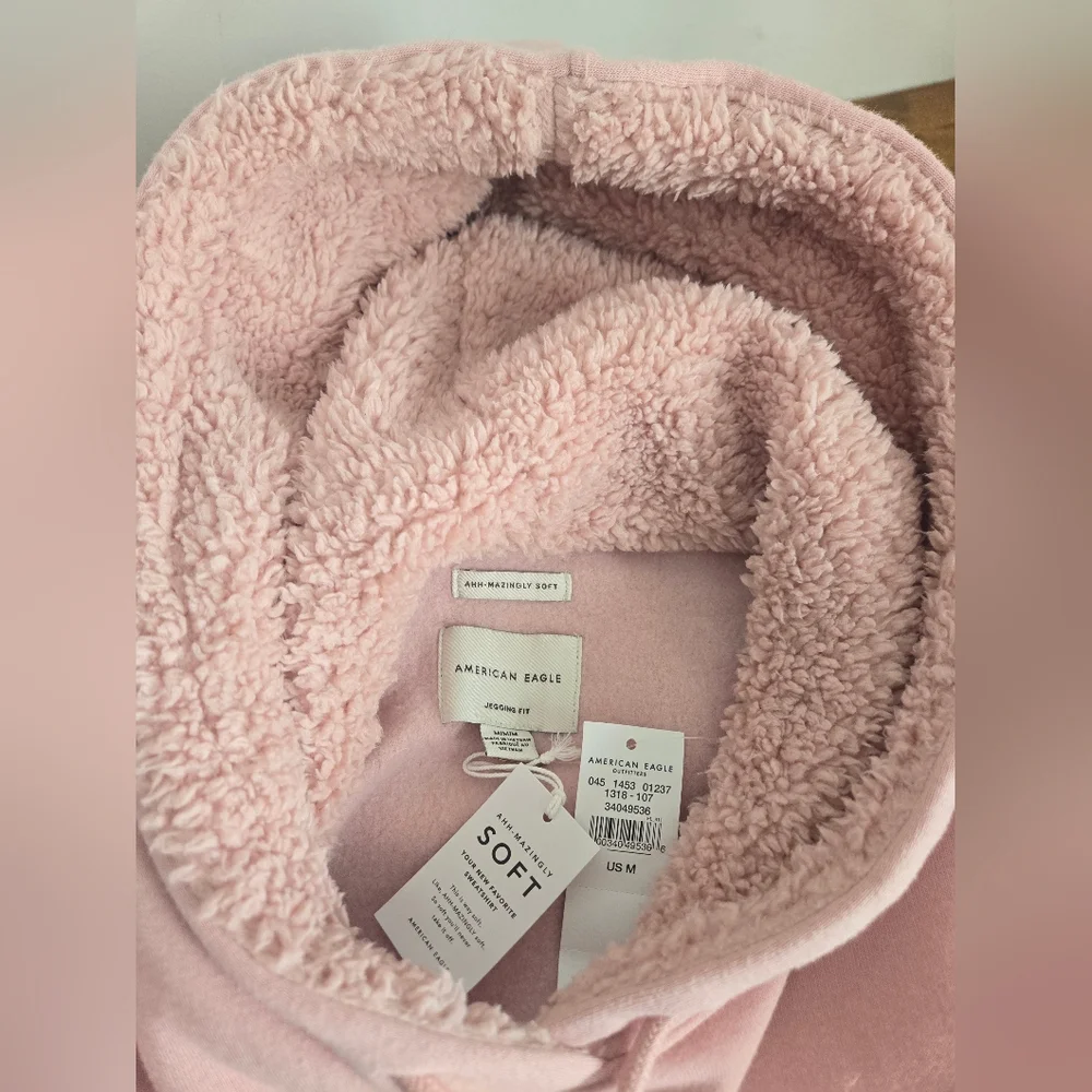 New American Eagle Jegging Fit Ahh-mazingly Soft Medium Pink Fur Hoodie Sweat - Picture 7 of 7